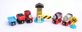 Y6784 THOMAS FRIENDS Learning Train Wooden Ticket Booth James #3