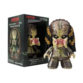 PRV68PR001 TITANS Unmasked Predator Glow Sdcc