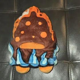 10679 TOIKIDO Among Shapeshifters Egg Transforming Crewmate #2