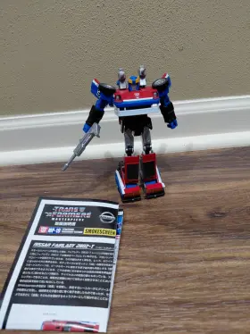 520449405261 TOMY Takara Transformers Masterpiece Smokescreen