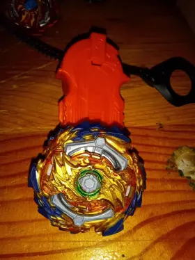 B-139 TOMY Takara Beyblade Burst Gt Wizard Fafnir Ratchet Sen