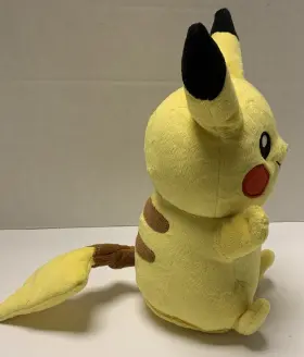 T18984D TOMY Pokemon Pikachu Light Up Cheeks Talking Squeeze #2