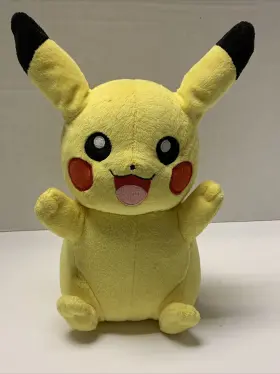 T18984D TOMY Pokemon Pikachu Light Up Cheeks Talking Squeeze