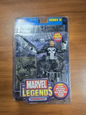 086892701782 TOY BIZ Marvel Legends Iv Punisher Action Figure