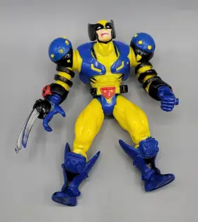 43270 TOY BIZ Marvel Men Space Wolverine Figure
