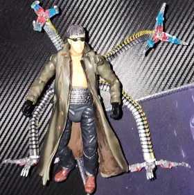 035112438519 TOYBIZ Doc Ock Bendable Tentacles Marvel Doctor #3