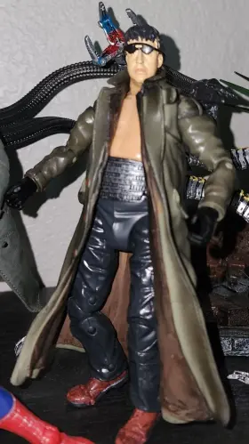 035112438519 TOYBIZ Doc Ock Bendable Tentacles Marvel Doctor