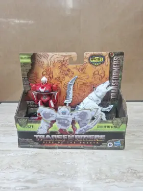 010993958429 Transformer Rise Beast Arcee Silverfang Action