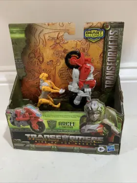 010993958740 TRANSFORMERS Beast Arcee Cheetor Action Figure