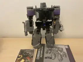 630509289486 TRANSFORMERS Generations Combiner Wars Voyager #3