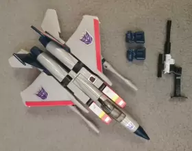 E2054 TRANSFORMERS Starscream Walmart Hasbro #2