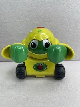 83326 TRENDMASTERS Rumble Me Fisto Team Interactive Robot