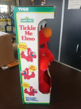 62715 TYCO Tickle Me Elmo Box #2