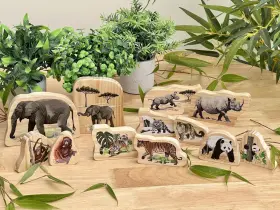 060213763562 YELLOW DOOR Endangered Animal Families Wooden #3