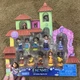 Disney Encanto 21918 Mi Familia 12 Mini Figure Set Unopened