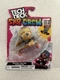 2024 [Spin Master] Tech Deck SK8 Crew - Series 1 Shred Pack - Yellow Beanie