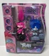 Hasbro DreamWorks Trolls World Tour Rock City Bobble with 2 Figures, Brand New!