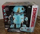 1 Hasbro Transformers Autobot Sqweeks RC Telecommande Dance Blaster Mode Ages 6+